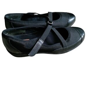 Munro American Leather Mary Jane Flats